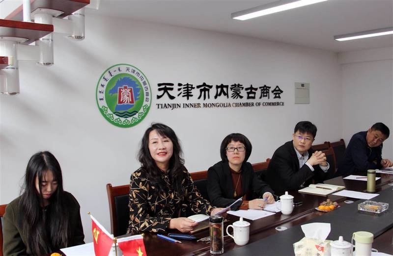 右合照.jpg 右合照.jpg